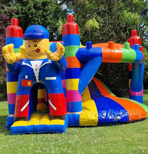 CHATEAU LEGO